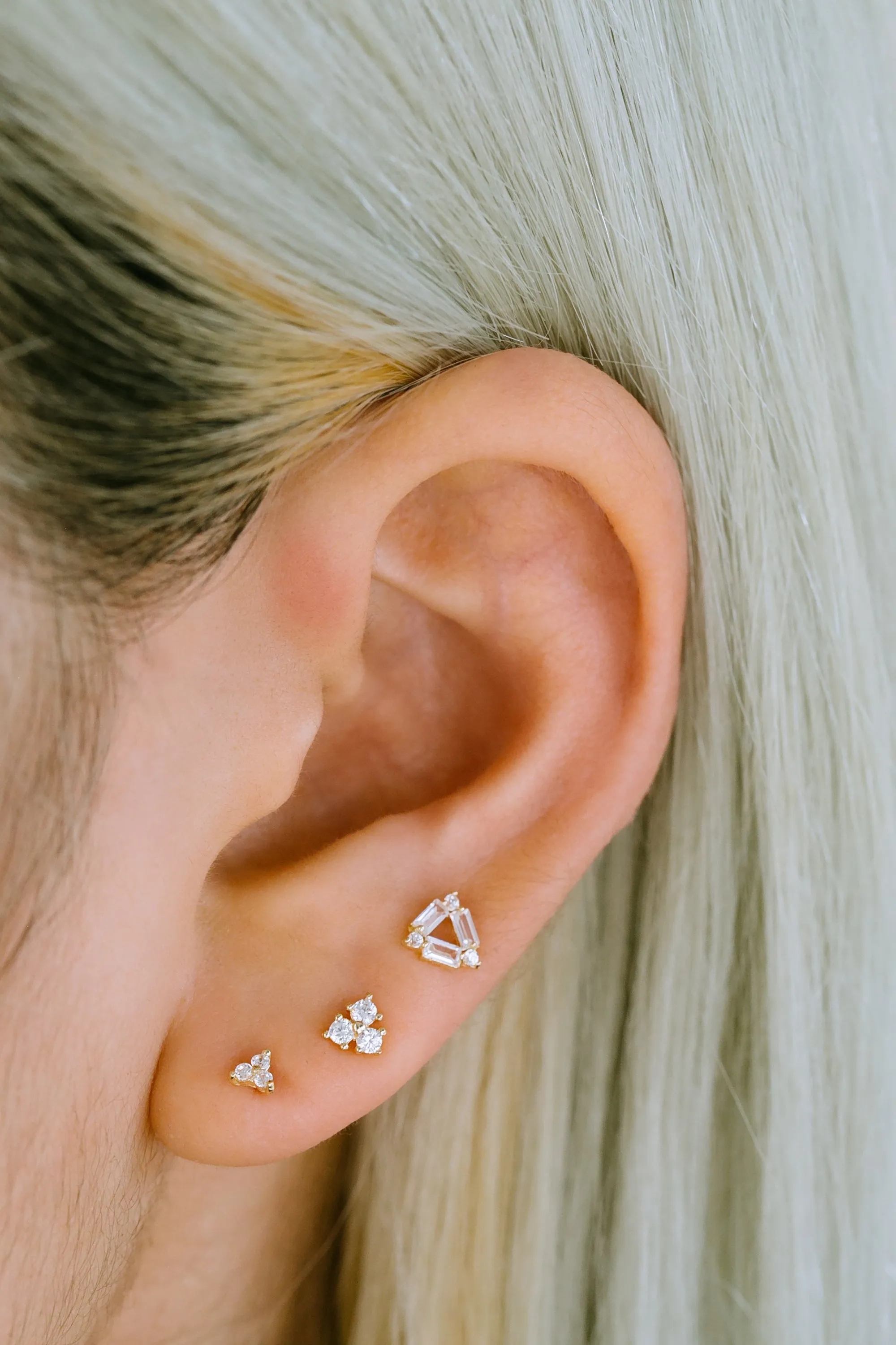 14K GOLD JEWELRY MINIMALIST CZ TRIANGLE SHAPE BARBELL EAR STUD EARRING PIERCING