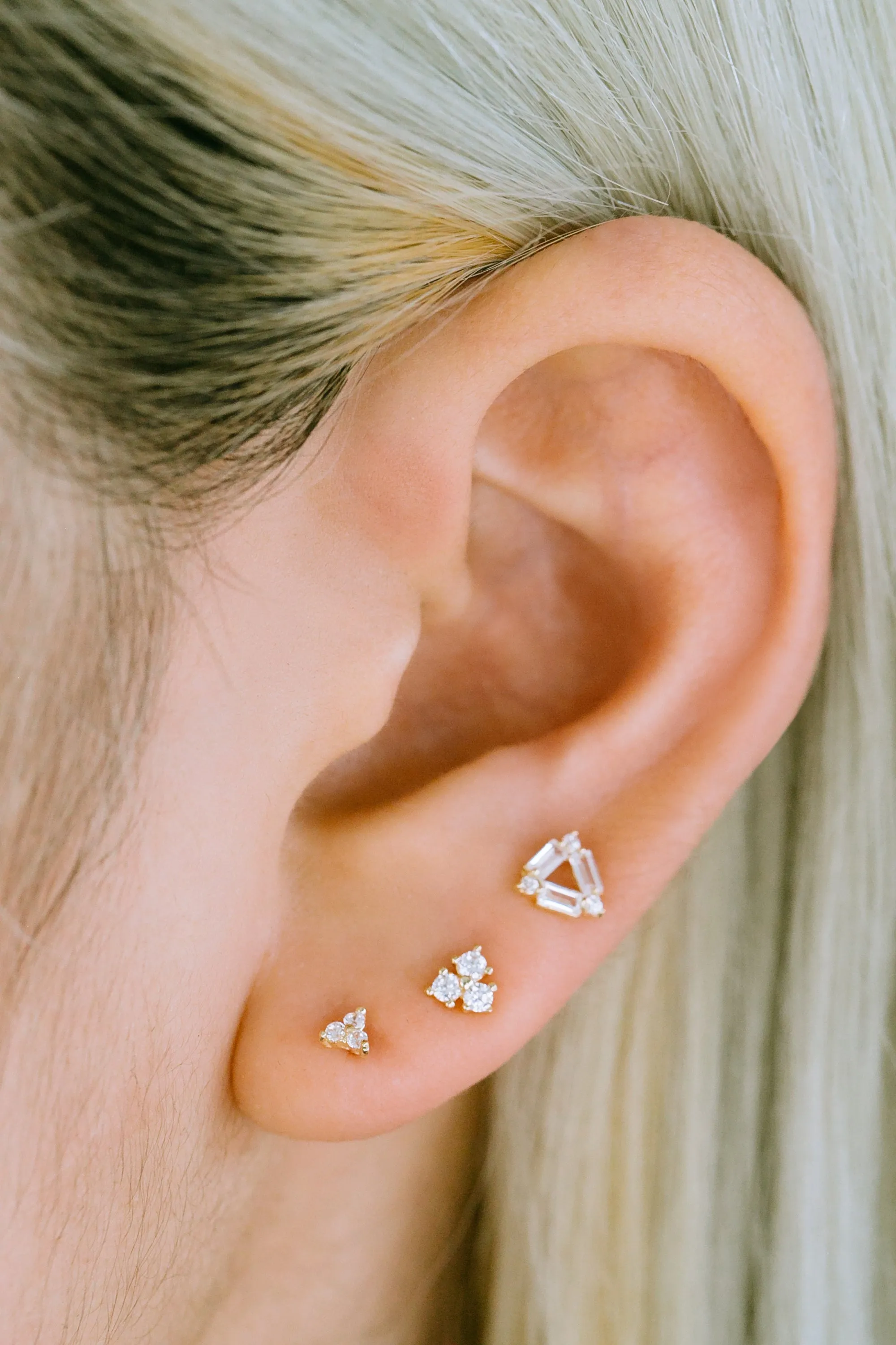 14K GOLD JEWELRY MINIMALIST CZ TRIANGLE SHAPE BARBELL EAR STUD EARRING PIERCING