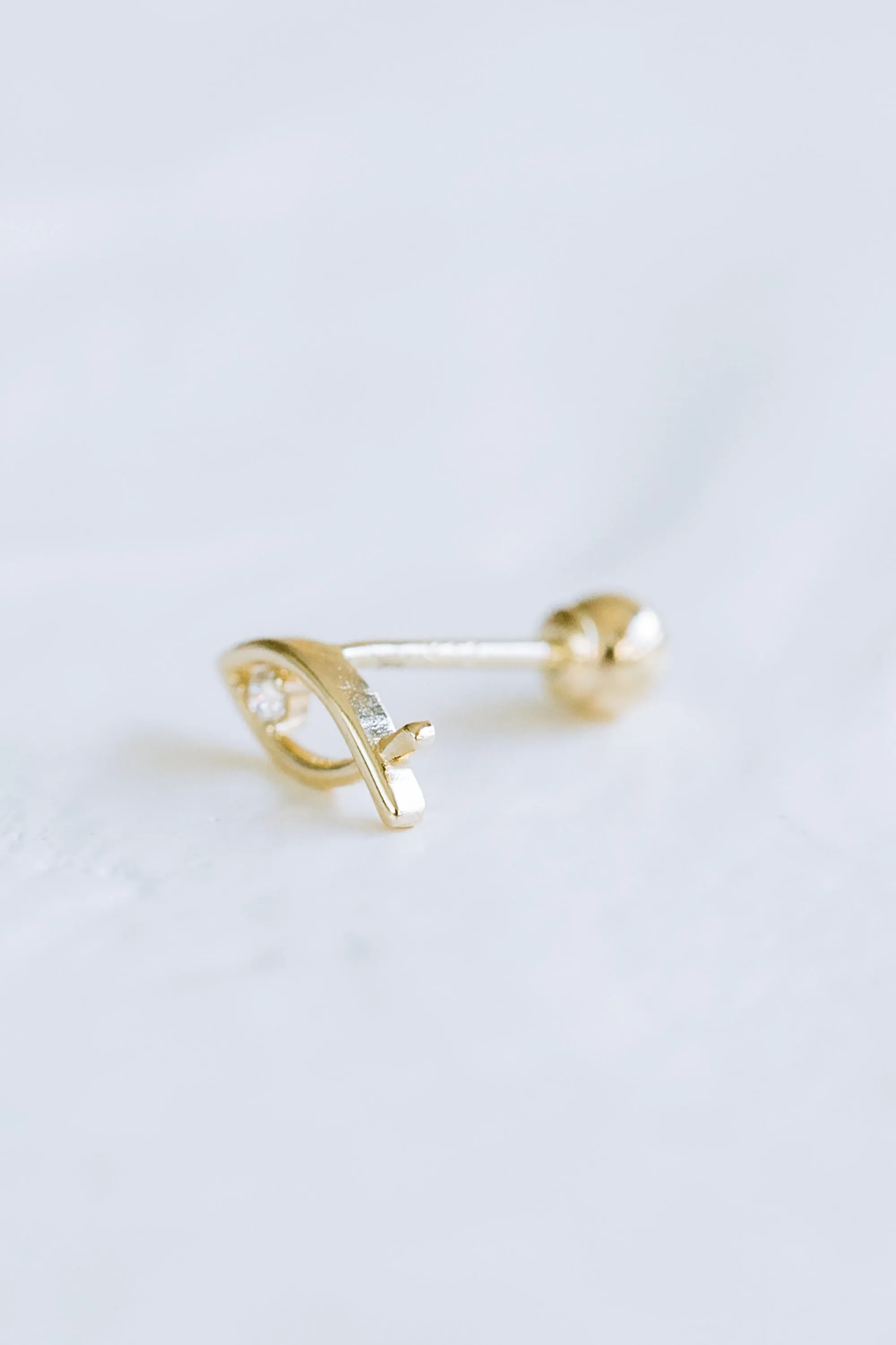 14K GOLD JEWELRY MINIMALIST DELICATE CUTE CZ FISH BARBELL EAR STUD EARRING PIERCING