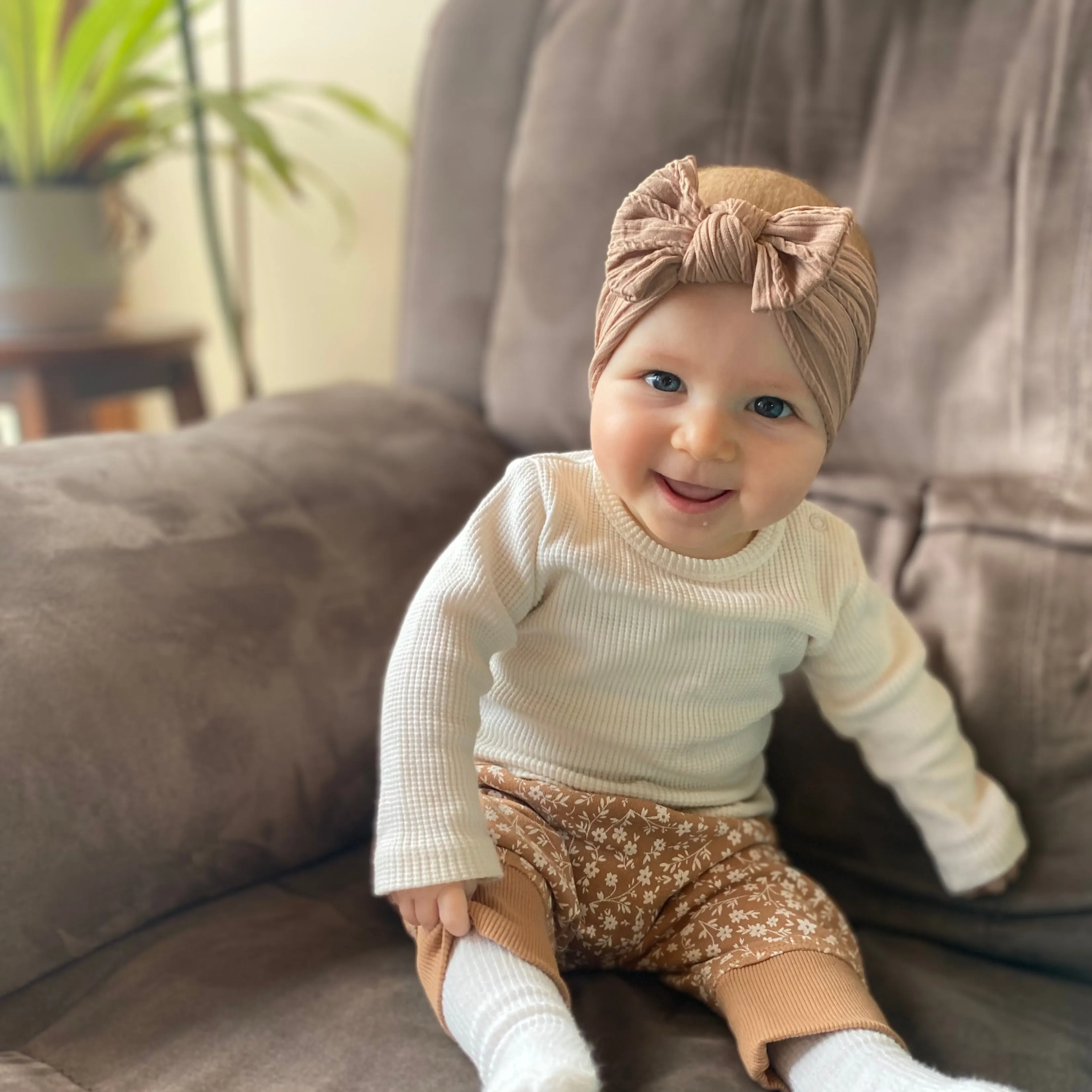 Baby Top Knot Single Bow Headband White