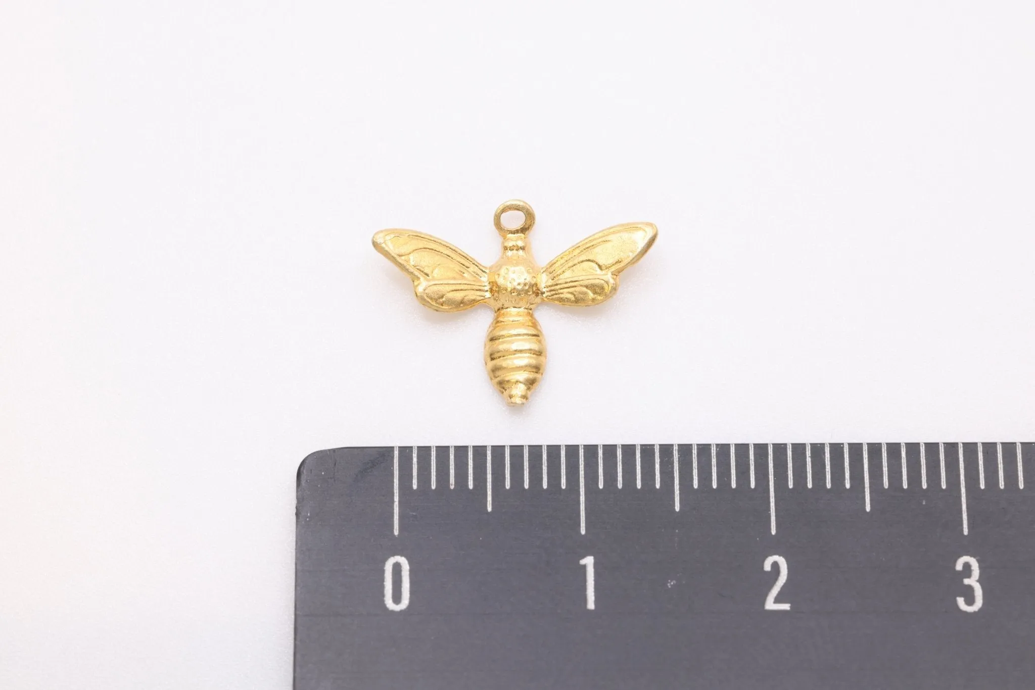 Bee Charm Wholesale 14K Gold, Solid 14K Gold, G18