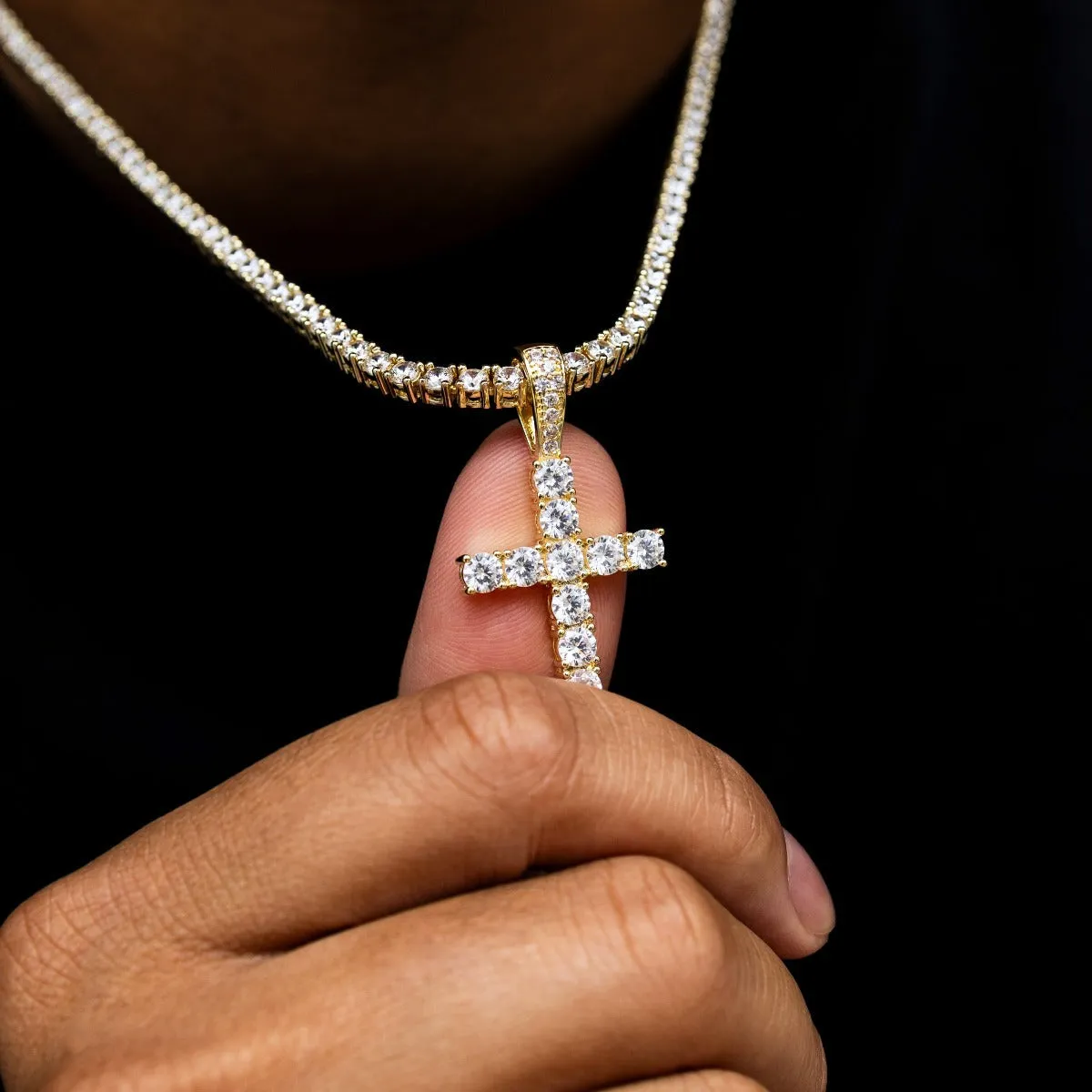 Diamond Cross in Yellow Gold