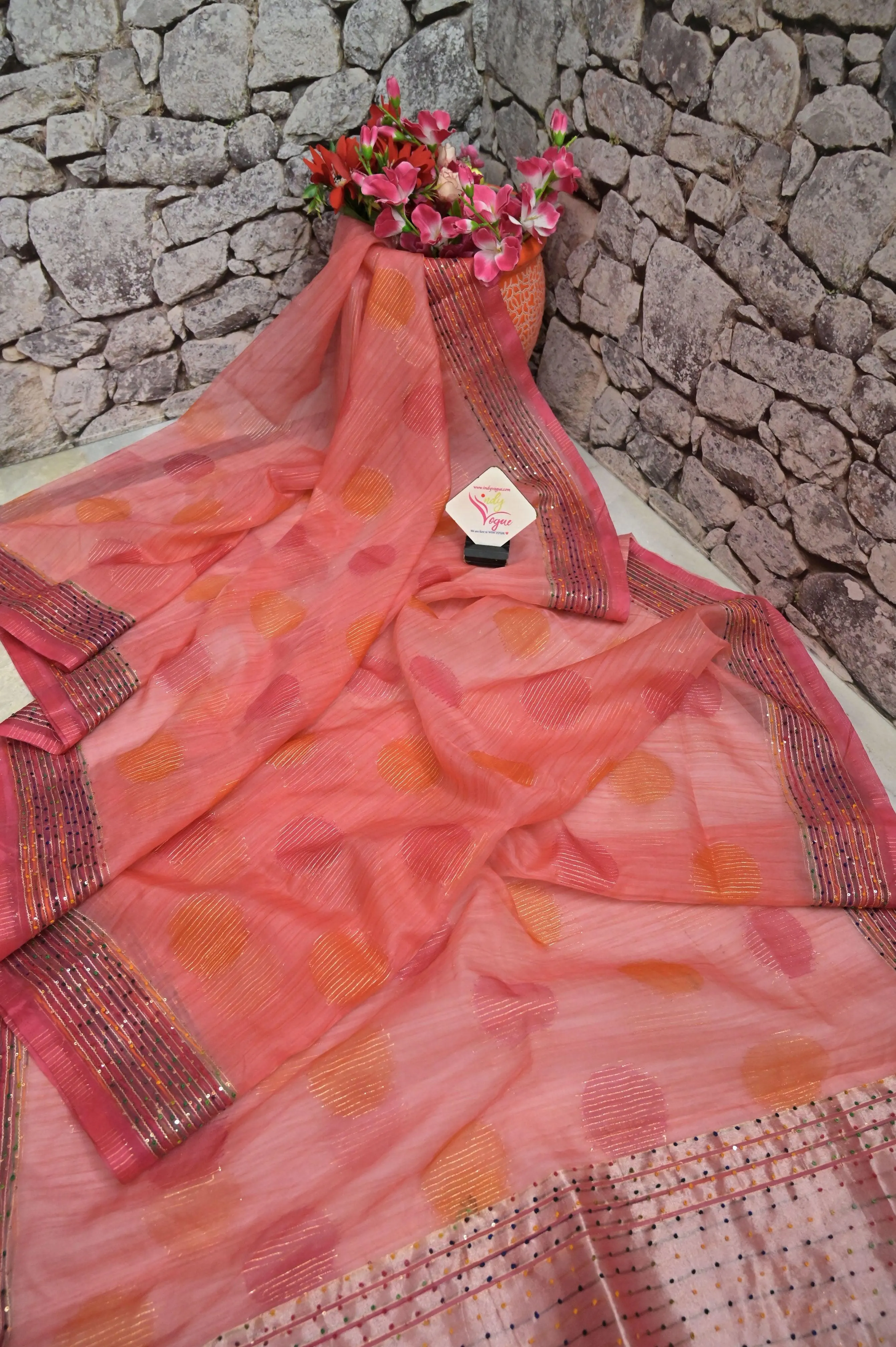 Magenta and Pink Color Dual-Tone Organza Banarasi Saree with Hand Brushing Technique and Hand Knots