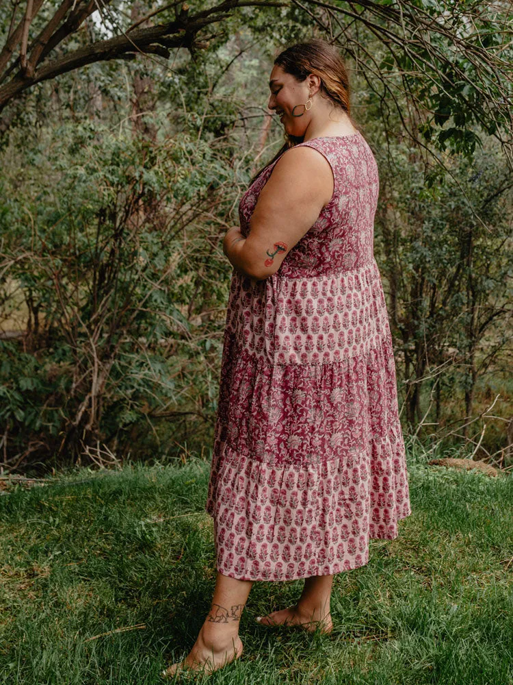 Thais Tiered Sleeveless Plus Size Dress - Magenta Vine Floral