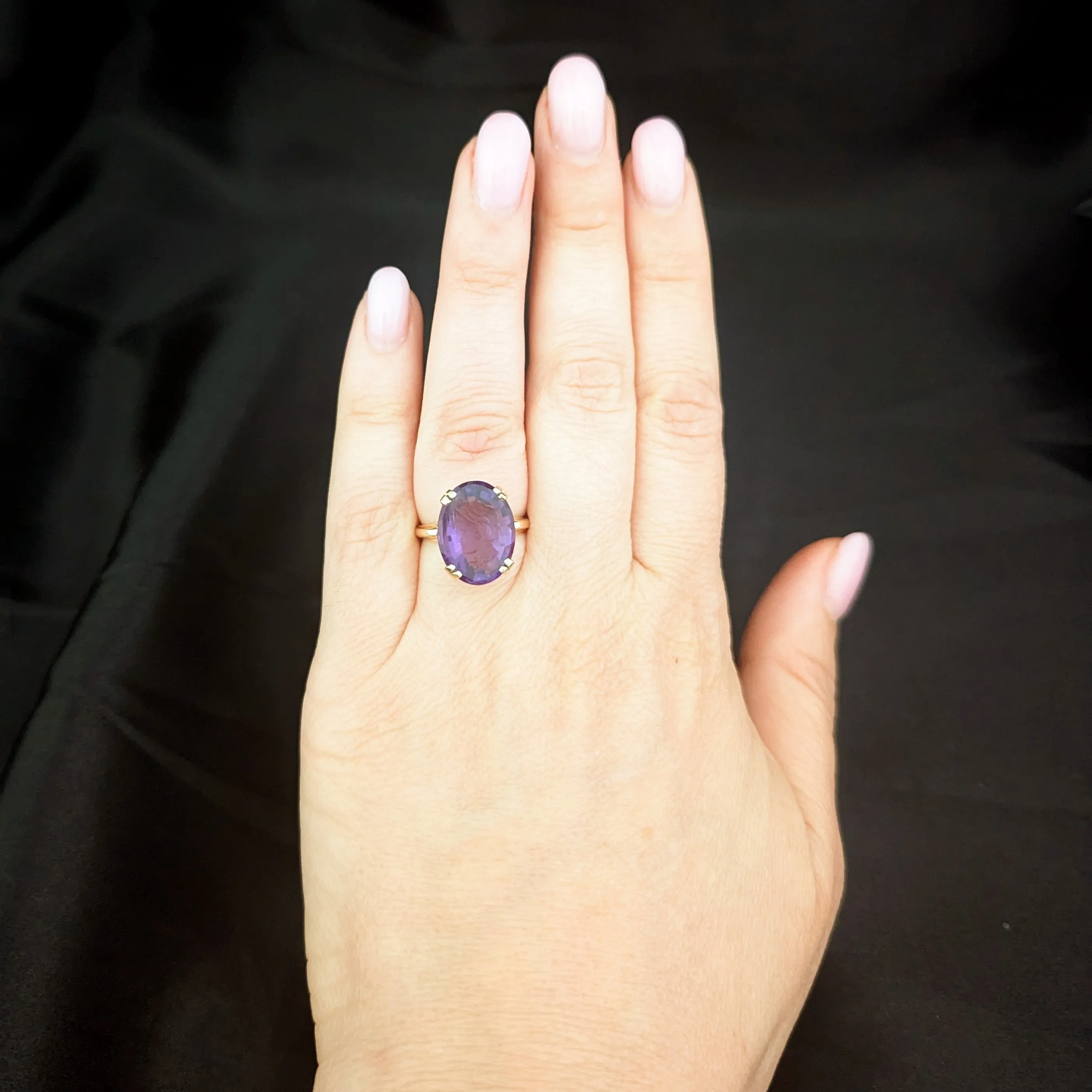 The Peillon - Vintage Amethyst 14k Gold Intaglio Ring