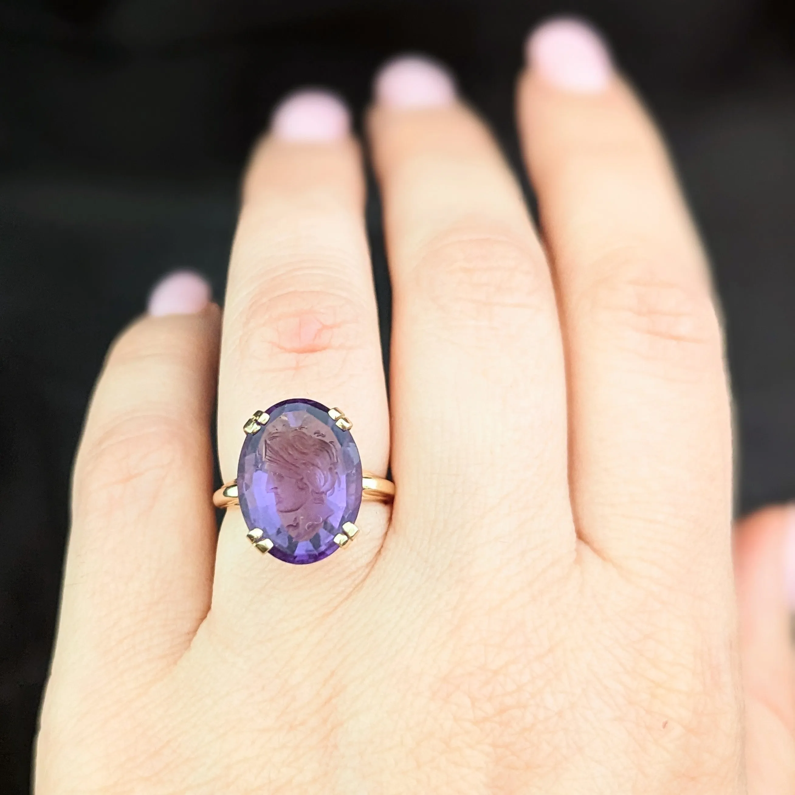 The Peillon - Vintage Amethyst 14k Gold Intaglio Ring