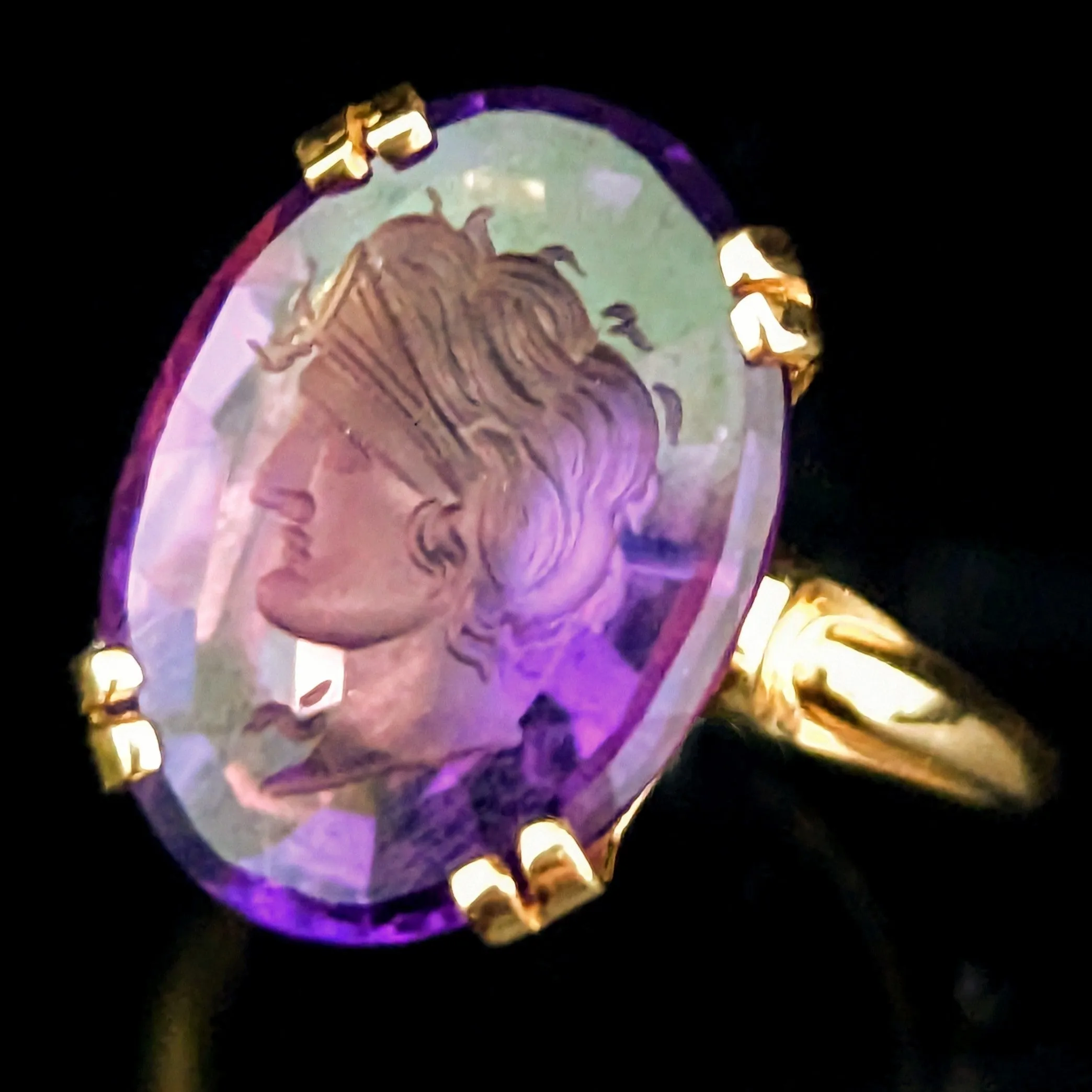 The Peillon - Vintage Amethyst 14k Gold Intaglio Ring