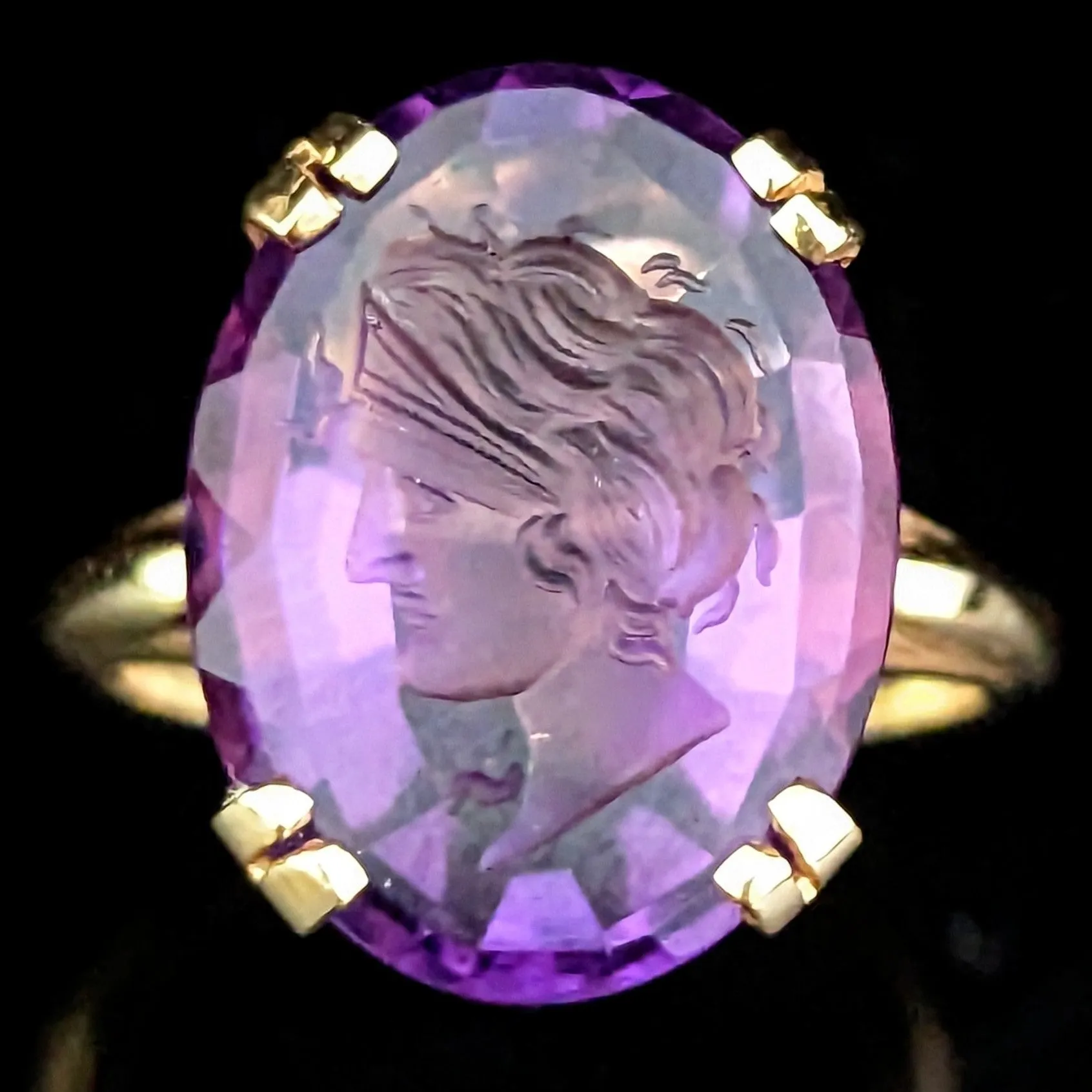 The Peillon - Vintage Amethyst 14k Gold Intaglio Ring