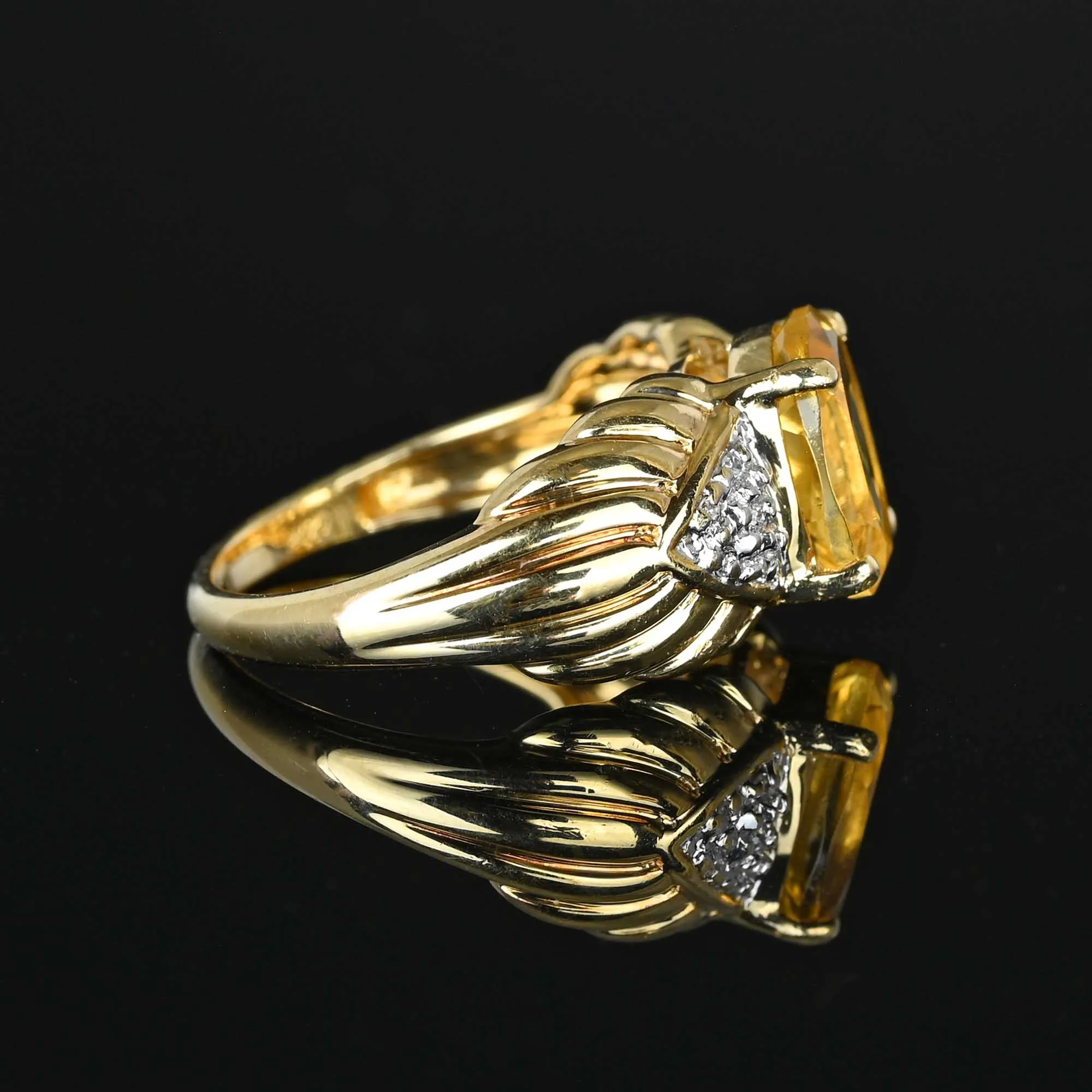 Vintage 14K Gold Illusion Set Diamond Citrine Ring