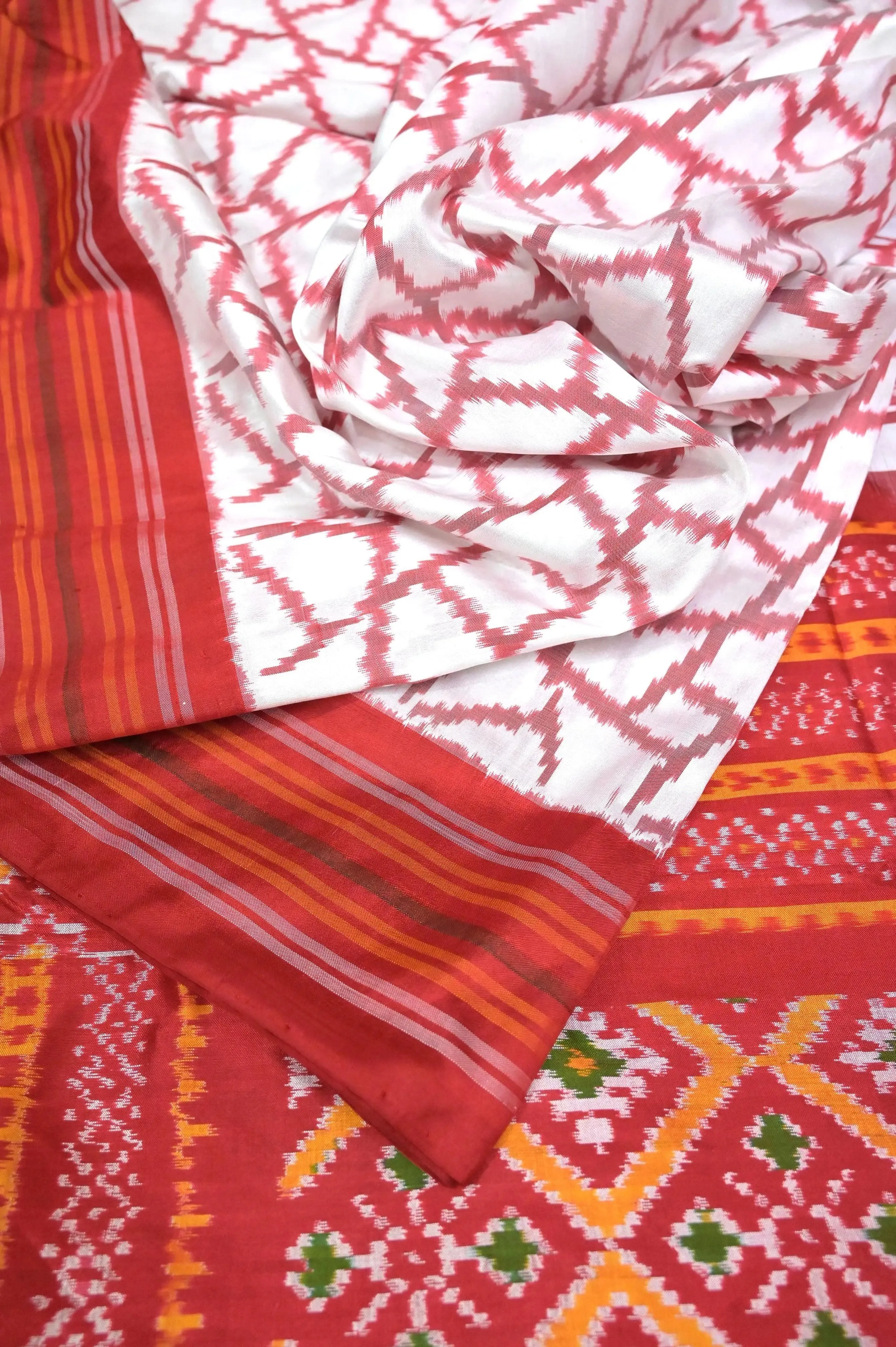 White and Red Color Pure Ikat Silk Saree with Geometric Pattern